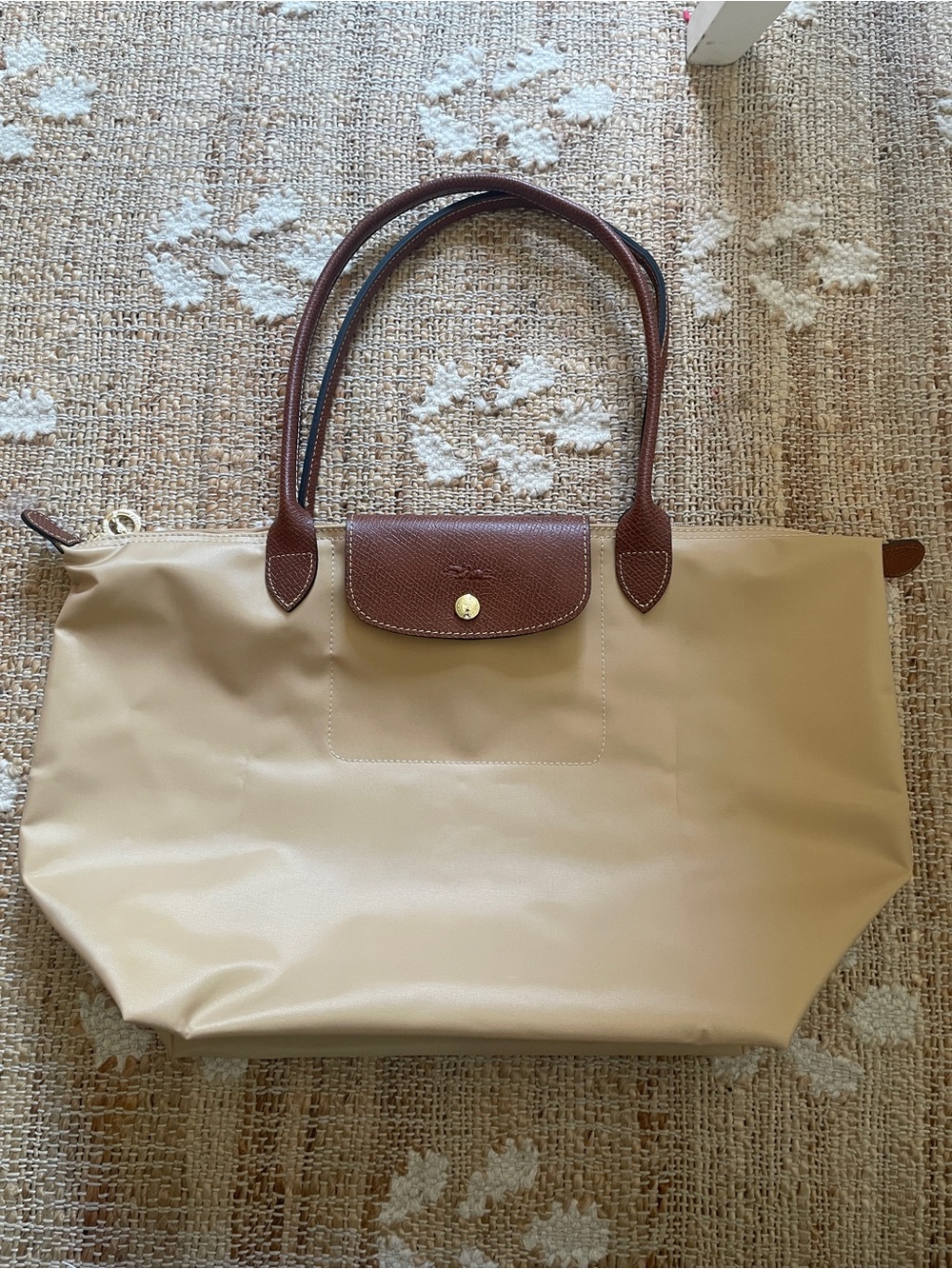 Beige Longchamp Le Pliage Medium Tote